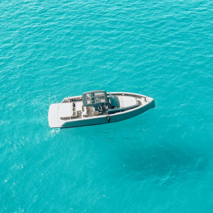 Yachting way of life glimpse